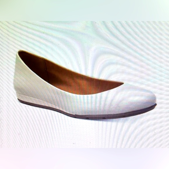 🌞 Sun+Stone Elana Slip On Flats - Picture 1 of 9